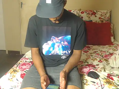 mzansiloversxxx - MzansiLoversXXX's free webcam