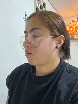 sweet__nurse1 (F young) - OCEAN IN YOUR FACE 😈💦