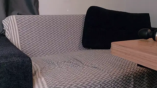 lesya1kenknk (F teen) - doggy pose+spank ass