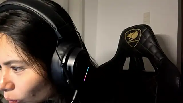 tanekapaugsch - TanekaPaugsch's free webcam