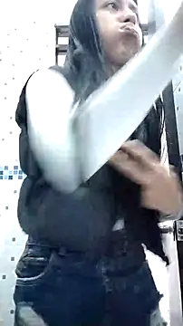 Tiphanydirty3 webcam