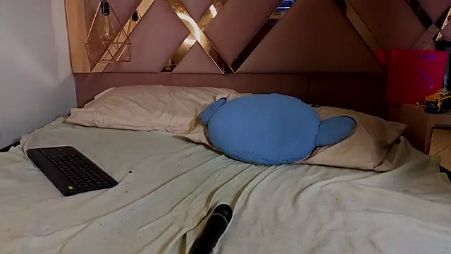 Stephanny_Blush webcam