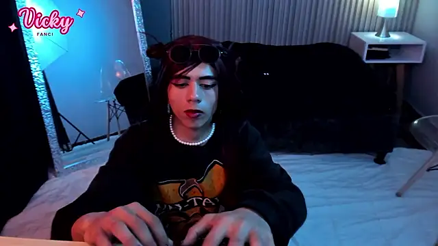 vicky_fant4sy webcam