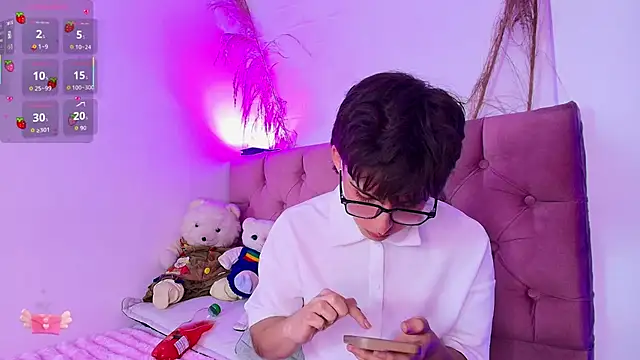 peppertwink (M twink) - OIL FROM CHEST TO COCK