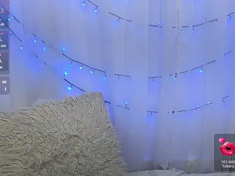 ninaa_fox - Ninaa_fox's free webcam - UK Sex Cams