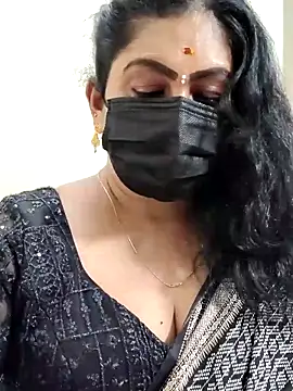 Webcam Model (Sweetie_swetha37)  is live.Free join now!