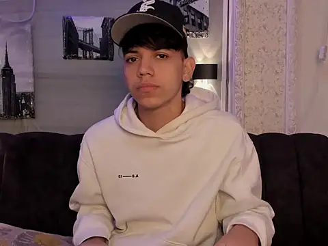 sebas_pretty7 - Sebas_pretty7's free webcam - UK Sex Cams