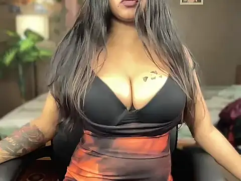 malayali---kylie (F young) - pinch my Nipple and ass slap