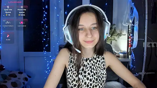 _nika_kik (F teen) - doggy style: