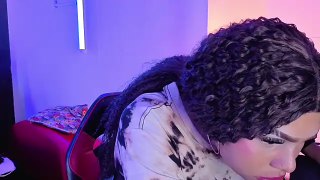 megara_hott - Megara_hott's free webcam - UK Sex Cams