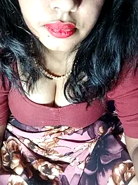 maya-2010 - Maya-2010's free webcam - UK Sex Cams