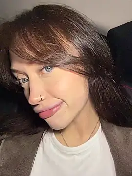 citylynx (F young) - Spread pussy up close 💦