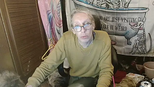 ombeline1 (Ask my age) - flogging 20 hit