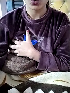 Webcam Model (RASHMI_SHARMA9) is live