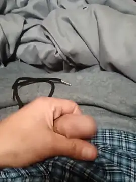 gpjr80 - Gpjr80's free webcam - UK Sex Cams