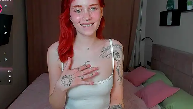 alice_with_freckles - Alice_with_freckles's free webcam