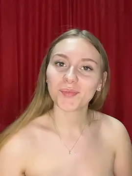 Webcam Model (SweetSophia20) is live