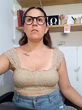 Webcam Model (SofiEsteves)  is live.Free join now!