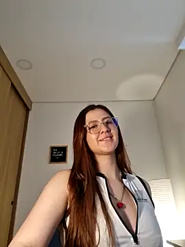 Webcam Model (Rachel_t_)  is live.Free join now!