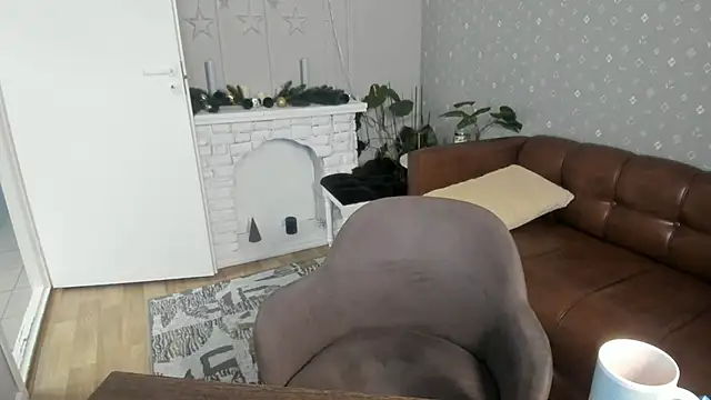 sweet_m1la - Sweet_M1la's free webcam - UK Sex Cams