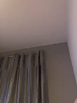 Webcam Model (LollyLove_) is live