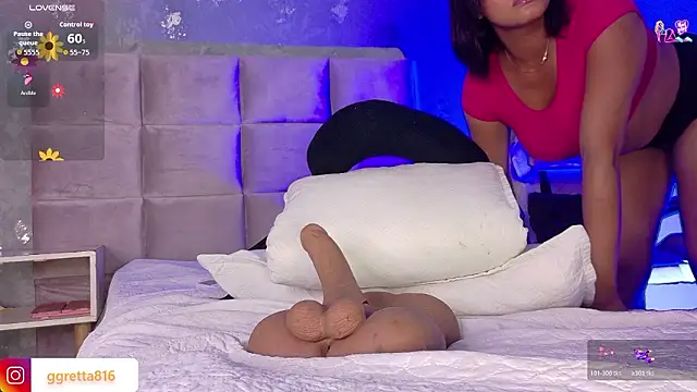 _gretta (F young) - Show tits