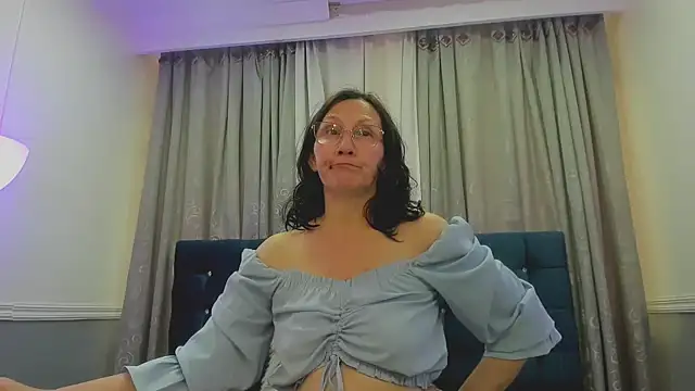 oriana_jhonson (F mature) - 💖show  pussy