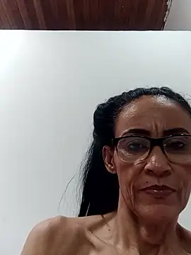 Webcam Model (BarbaraMature) is live