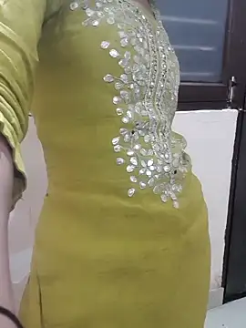 alpee_kumri - Alpee_kumri's free webcam - UK Sex Cams