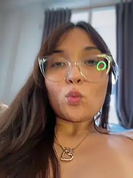 luxarumi (F young) - 🐳🌊SQUIRT IN UR FACE🐳🌊