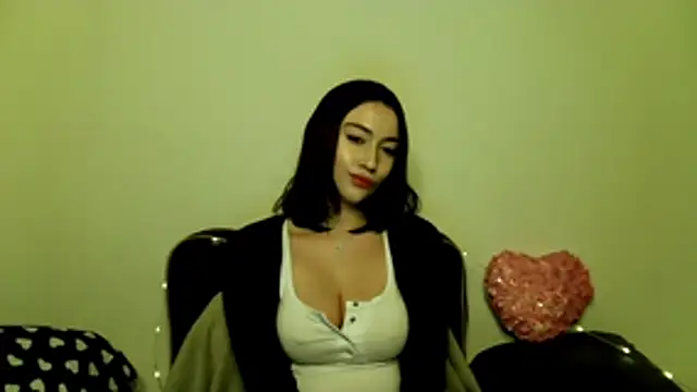 kaylamagnetic - KaylaMagnetic's free webcam - UK Sex Cams