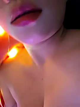 uac666 (F young) - 裸体诱惑2mins~