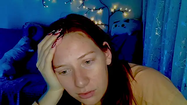 lily_ember - Lily_Ember's free webcam