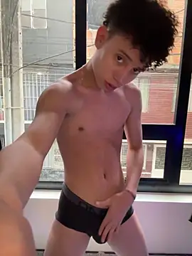 yoursexyjose webcam