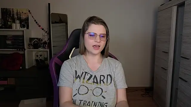 tinniangel - TinniAngel's free webcam - UK Sex Cams