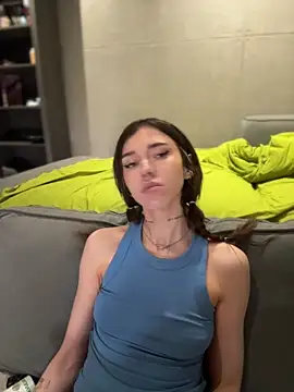 bastet (F young) - control toys 10 min (orgasm)