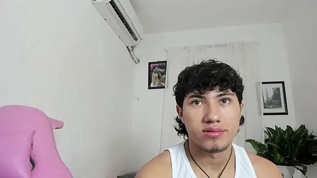 laura_and_kevin (F teen) - feet job