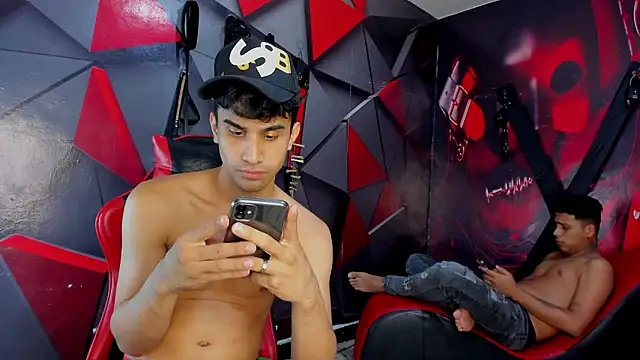 hot_boys_69 (G young) - fuck ass