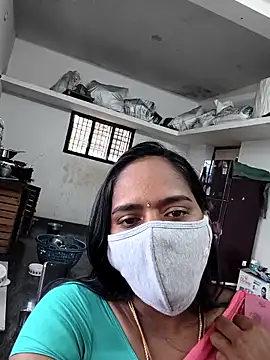 Webcam Model (Tamil_Hot_Divya)  is live.Free join now!