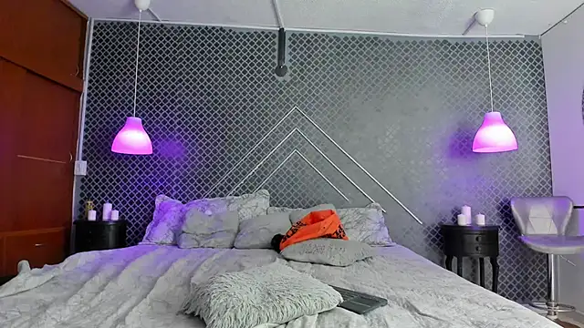 cherry_bomb1 - Cherry_bomb1's free webcam