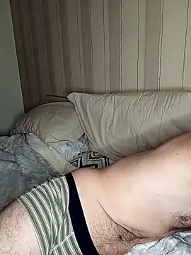 alexdaniel89 (Ask my age) - Play with my dick