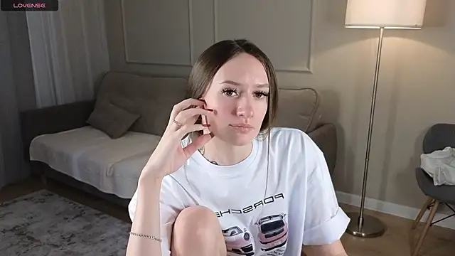 cutienaughtygirl - Cutienaughtygirl's free webcam - UK Sex Cams