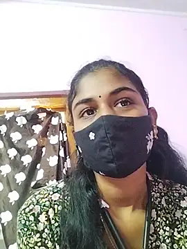 Webcam Model (Tamil_Hot_RoyalQueen)  is live.Free join now!