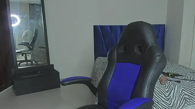 dustyn_michelle1 - Dustyn_Michelle1's free webcam - UK Sex Cams