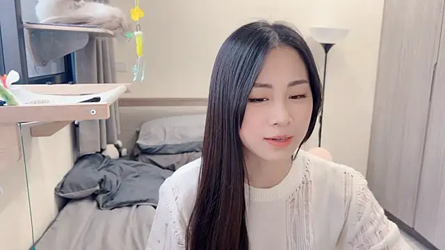 babyonedaily (F young) - Baby穿OL制服上播一天