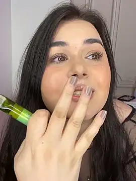 zurisaint - ZuriSaint's free webcam - UK Sex Cams