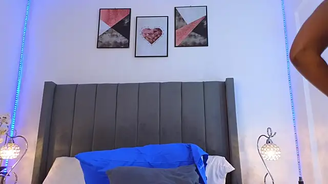 whitney_00 - Whitney_00's free webcam - UK Sex Cams