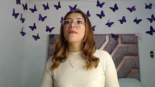 anny-fox - Anny-Fox's free webcam - UK Sex Cams