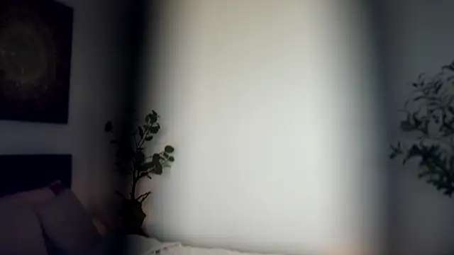 special___ (F young) - an air kiss