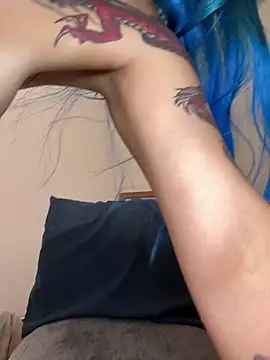 Webcam Model (kaoticblue_)  is live.Free join now!